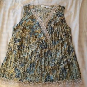 Plus Size 1X Shell/Dressy Tank!